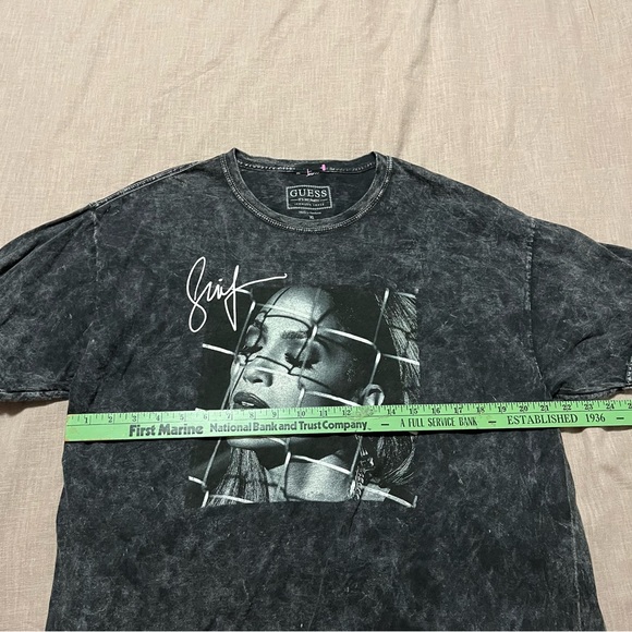 Jennifer Lopez Guess Acid Wash Tee Size XL Band Music Jlo Album Streetwear - Picture 6 of 6